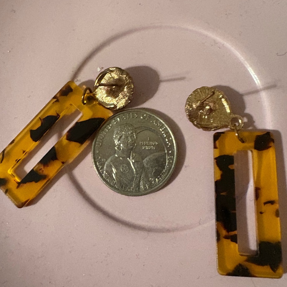 Tortoise Shell and Crystal Drop Earrings - Picture 6 of 6
